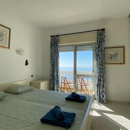 Rosa Guest House #6 - Com Vista Mar, Mesmo Em Frente A Praia Do Inatel Em 알부페이라 외부 사진