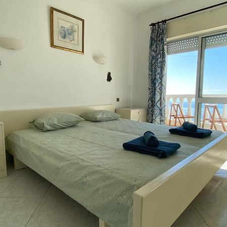 Rosa Guest House #6 - Com Vista Mar, Mesmo Em Frente A Praia Do Inatel Em 알부페이라 외부 사진